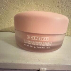 ONE/SIZE Ultimate Setting Powder - Soft Pink